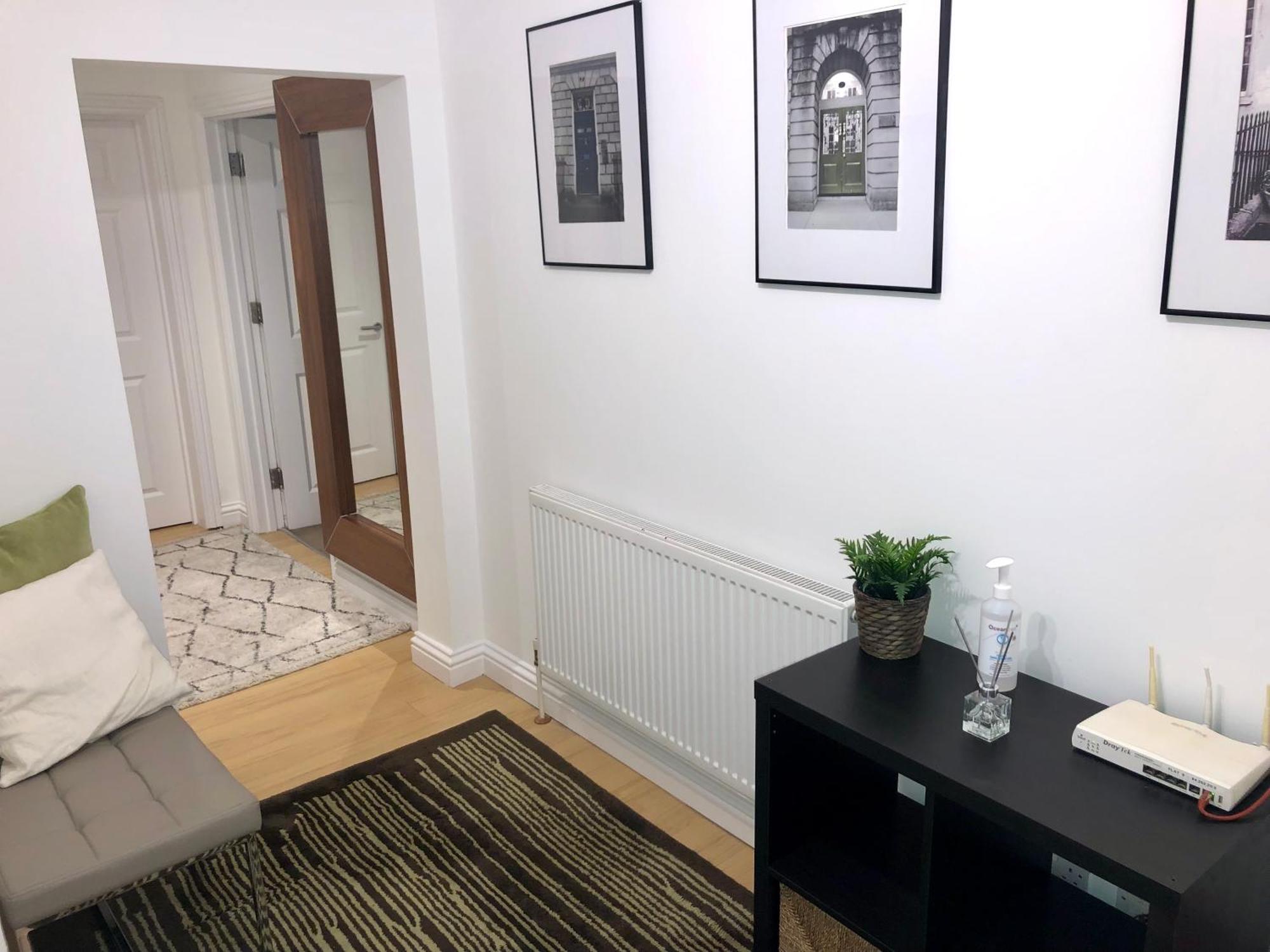 Superbly Located 2 Bedroom Luxury Apartment Bath Exterior foto